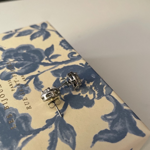 😍 Beautiful classy brilliant round crystal earrings - Picture 9 of 9